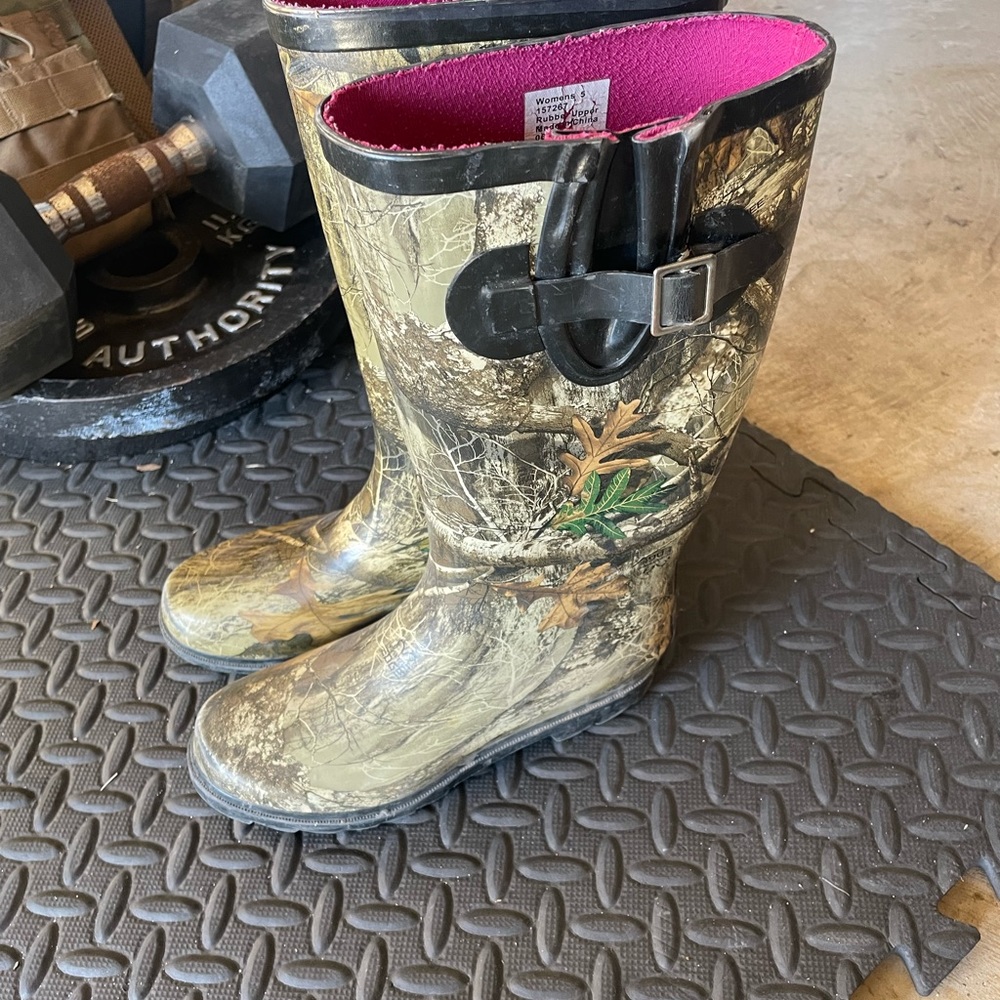 Magellan rain boots